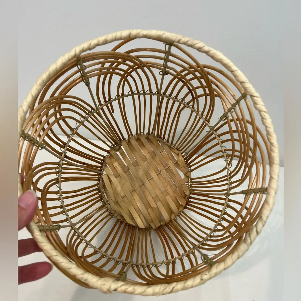 Rattan Wicker Planter Round Arches